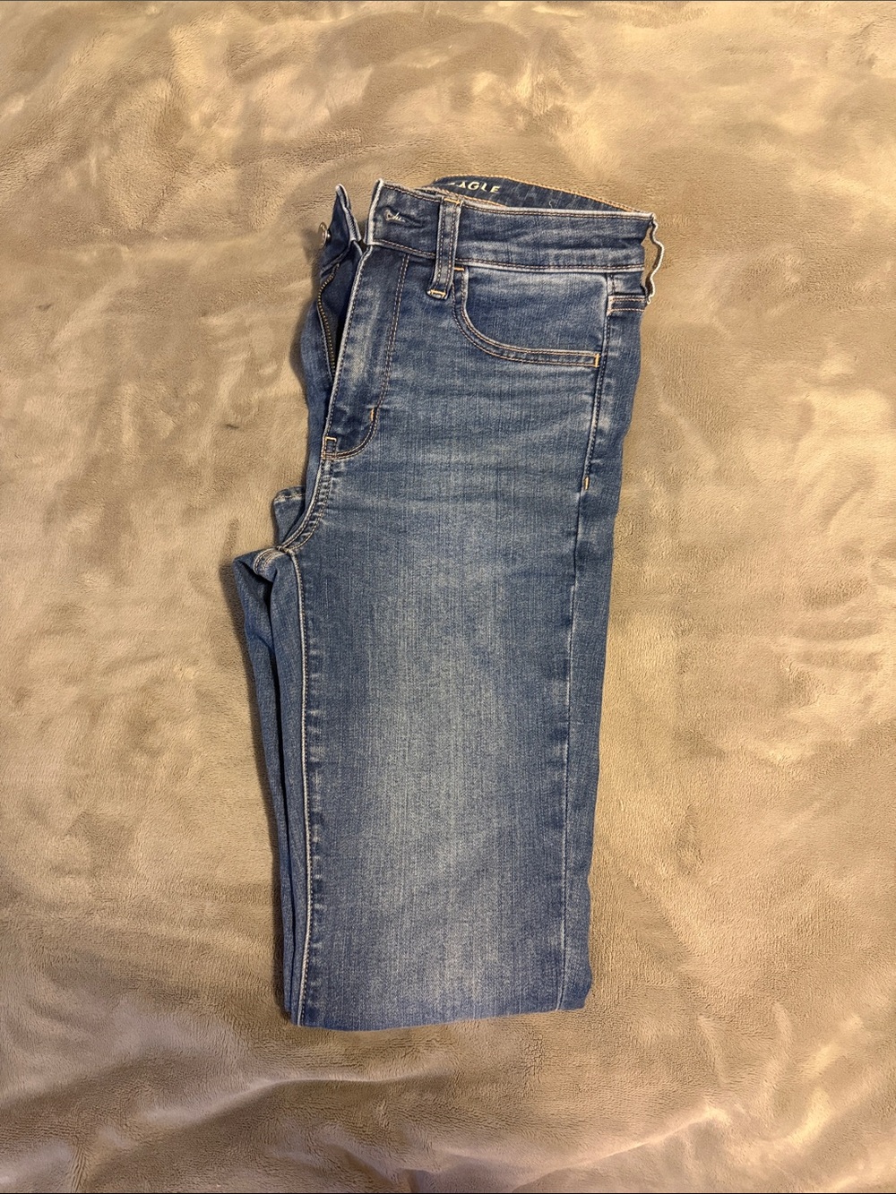 American Eagle Next Level Women’s Jeans Slim skinny fit with subtle fading